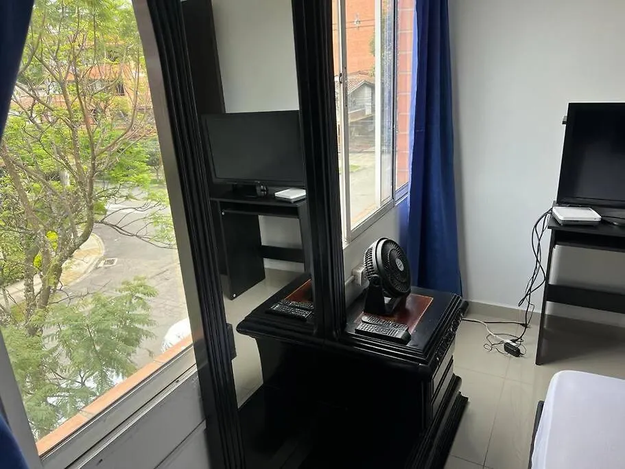 Casa De Lujo Muy Amplia Con Ubicacion Privilegiada Medellin Holiday home