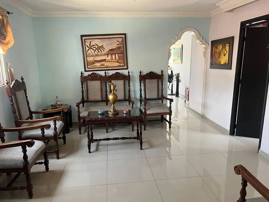 Casa De Lujo Muy Amplia Con Ubicacion Privilegiada Medellin Colombia