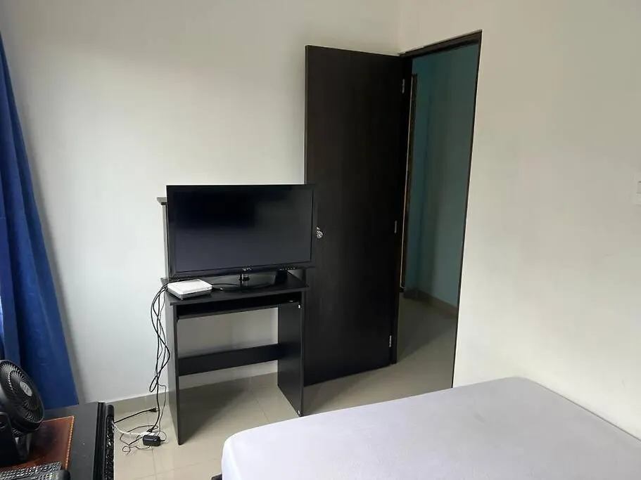 Casa De Lujo Muy Amplia Con Ubicacion Privilegiada Medellin 0*,  Colombia