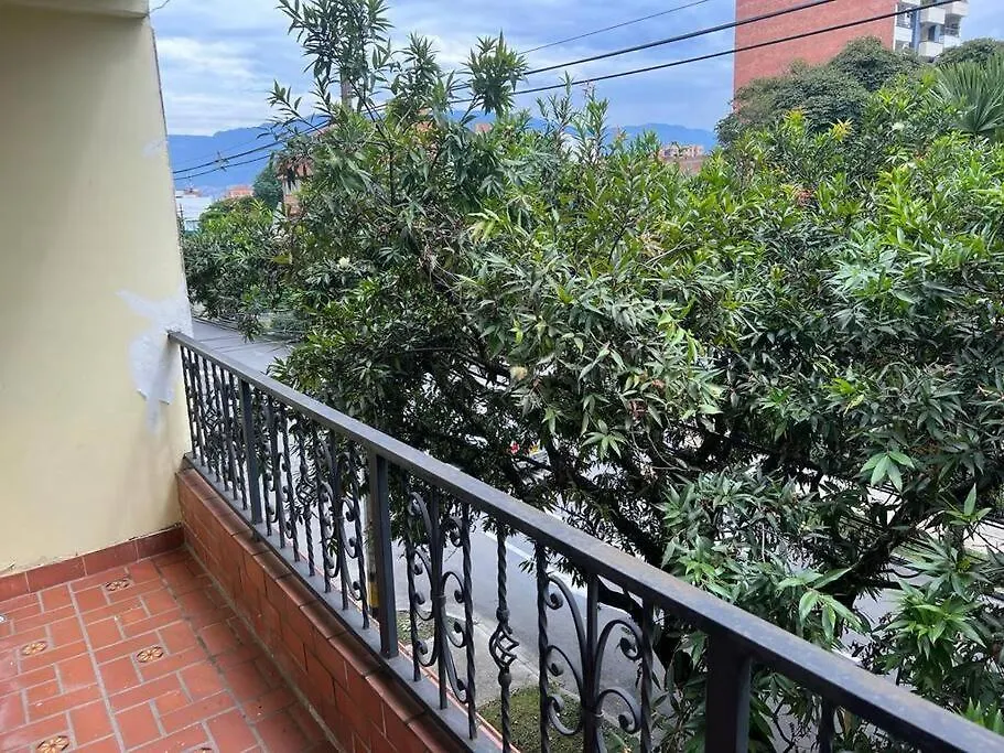 Casa De Lujo Muy Amplia Con Ubicacion Privilegiada Medellin 0*,  Colombia