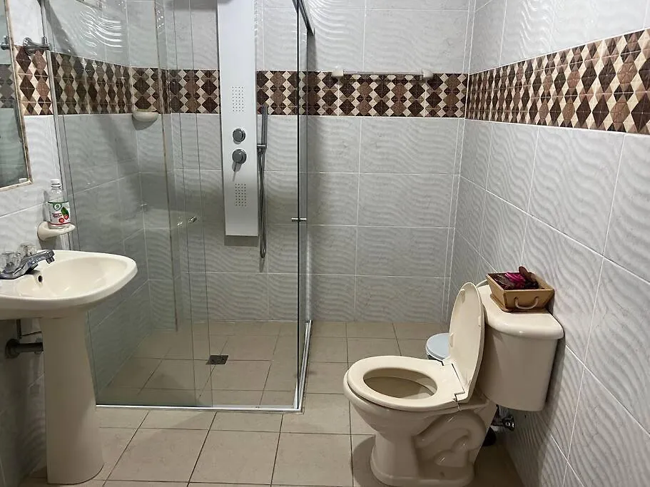 Casa De Lujo Muy Amplia Con Ubicacion Privilegiada Medellin